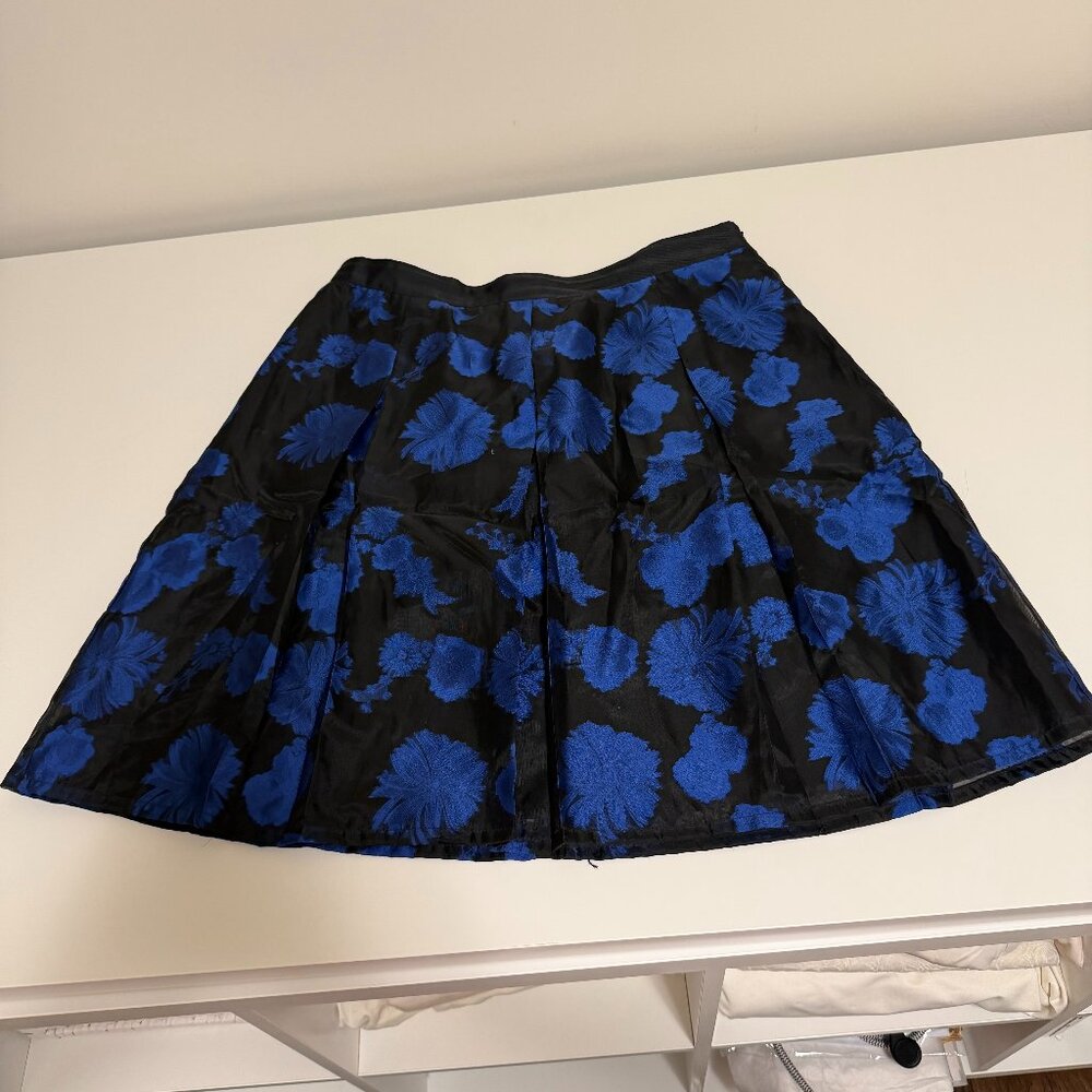 Knee length Mario Serrani floral skirt double layer sheer over black lining